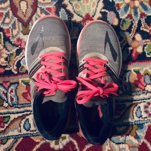 Brooks Running Pure Cadence 6